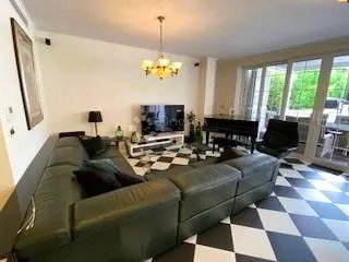 ekskluzivna vila na odličnoj lokaciji - slika 8