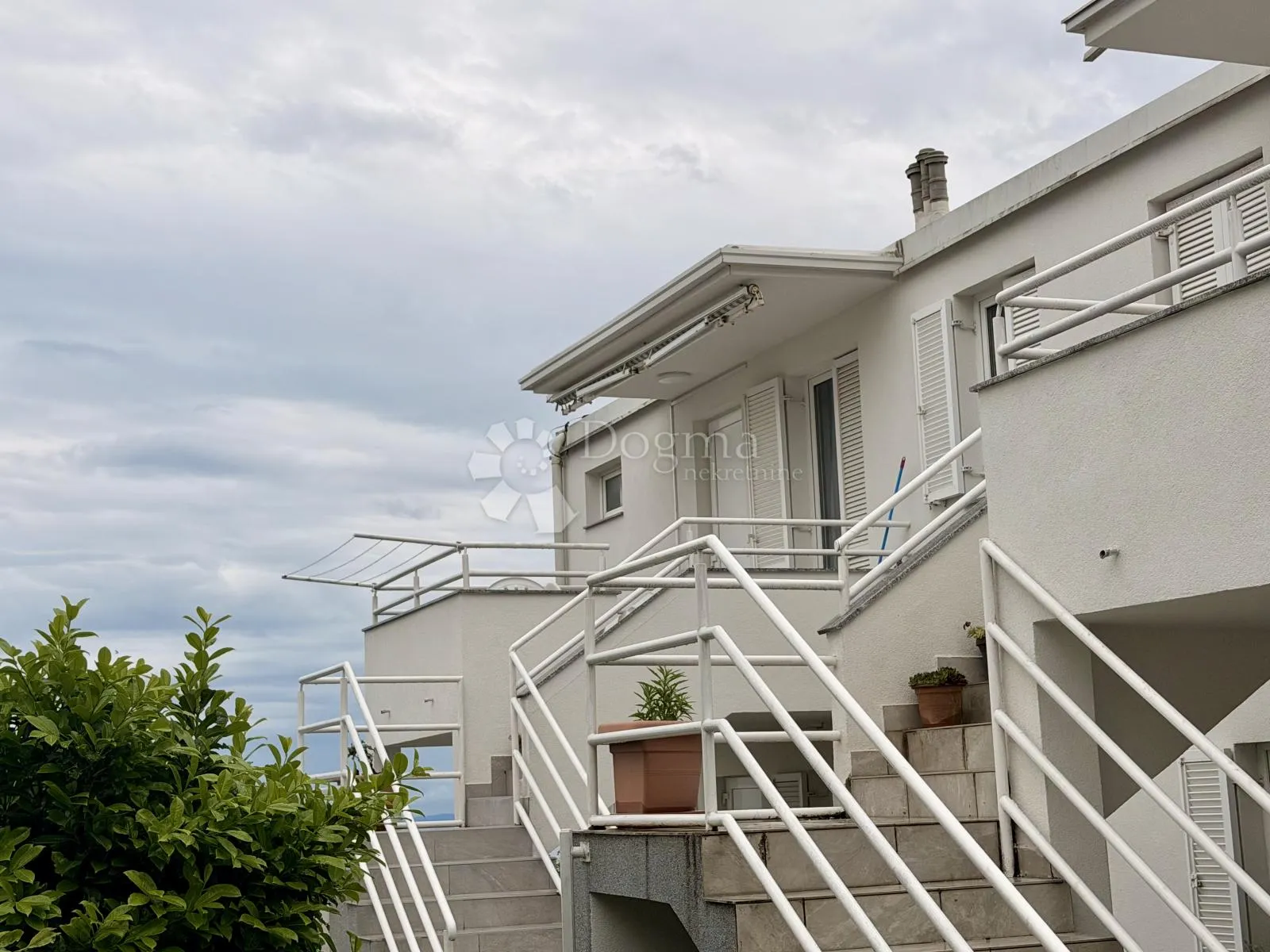 prilika!! opatija stan sa prekrasnim pogledom na more 86m2 - slika 1