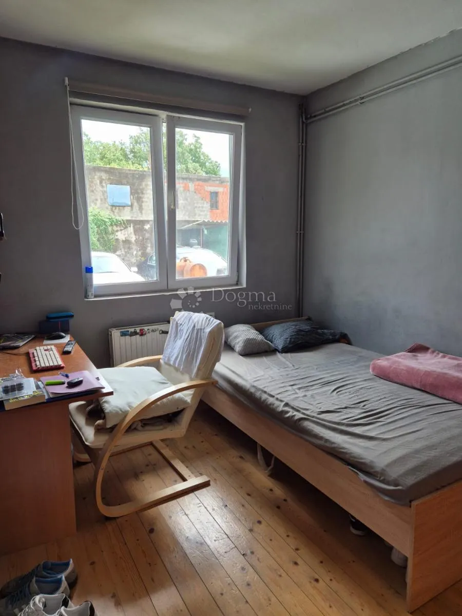 rukavac-samostojeća kuća na odličnoj lokaciji - slika 6