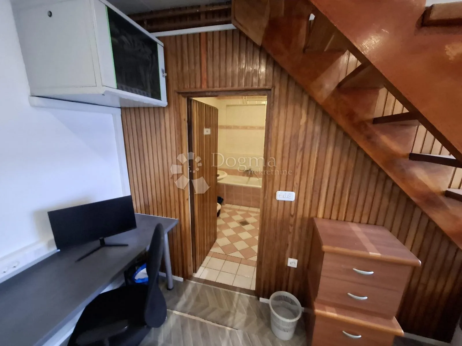 stambeno-poslovna zgrada trnje, 421 m², parking - slika 17