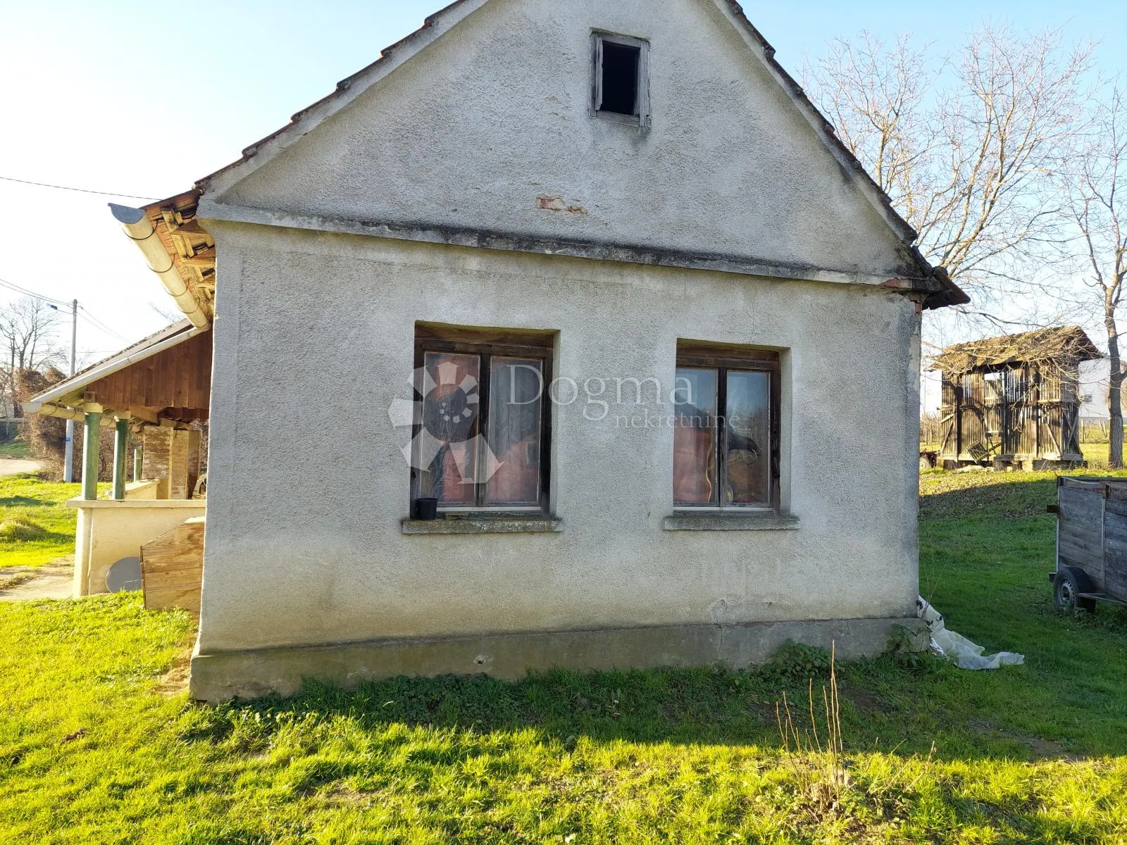građevinsko zemljište sa kućom za rušenje - slika 4