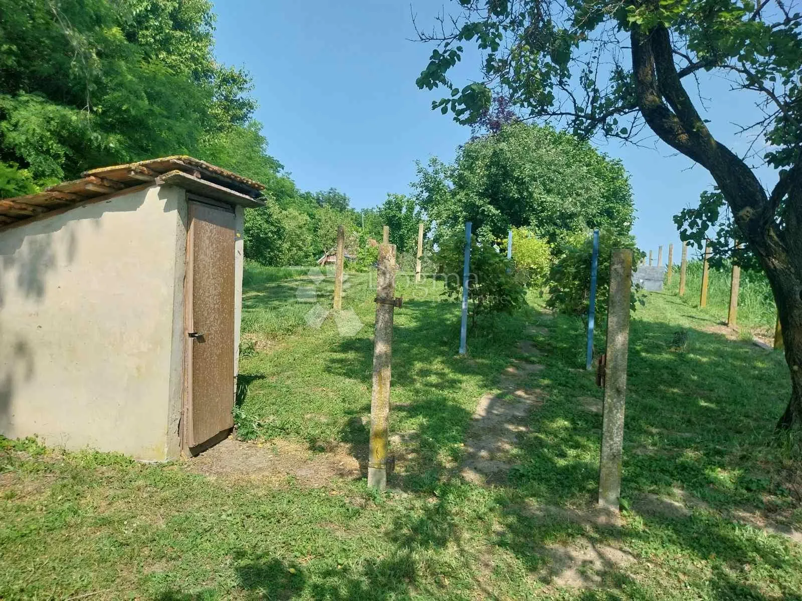 oaza mira u prirodi – savršena vikendica za odmor i investiciju - slika 12