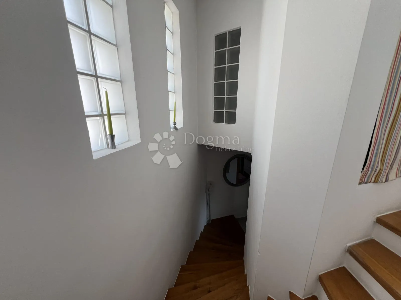 gračani - dvoetažni stan 108 m2 s dvije terase i zasebnom parcelom za 3 parkirna mjesta - slika 15