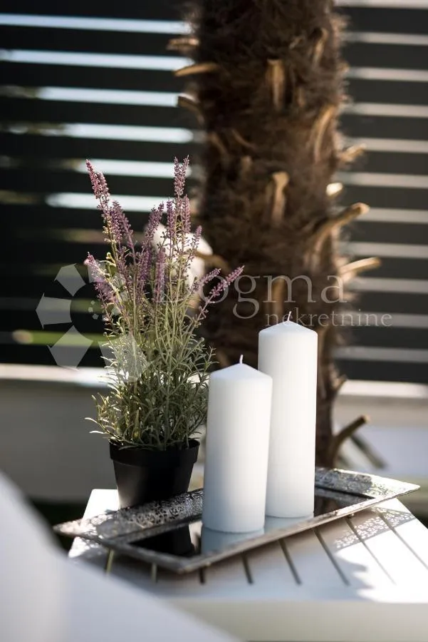 njivice apartman 145m2 sa bazenom - slika 10
