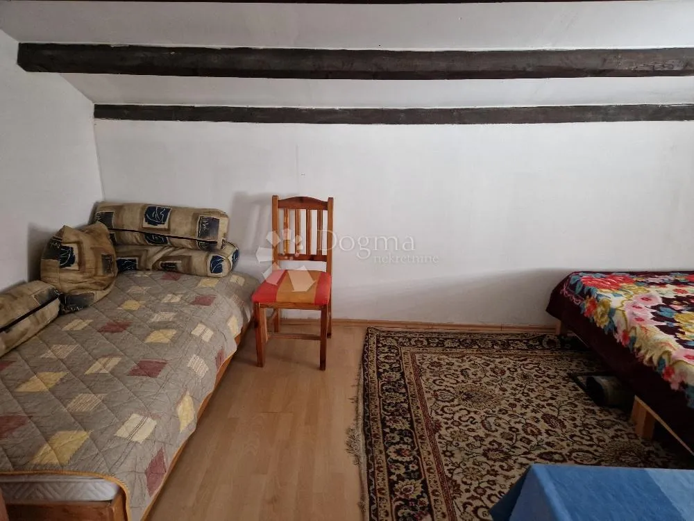 poreč centar dvoetažni stan - slika 9