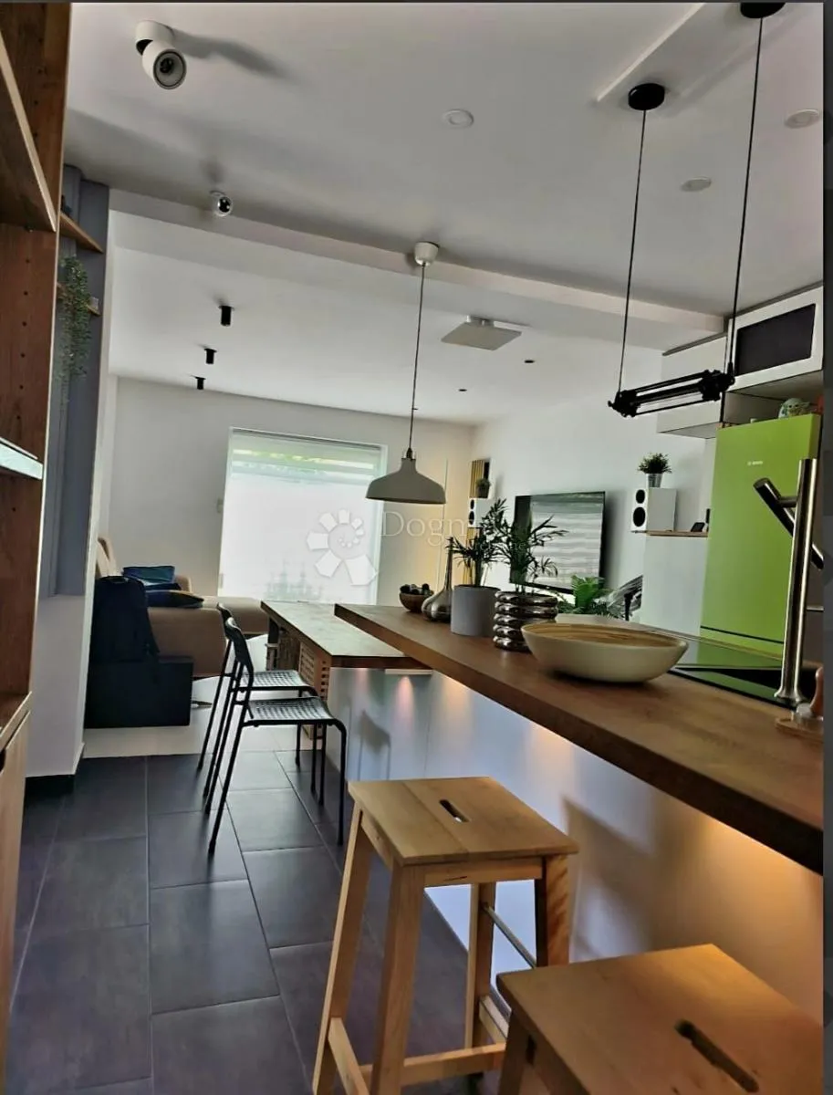 kuća u dubravi, tramvaj zona - slika 3