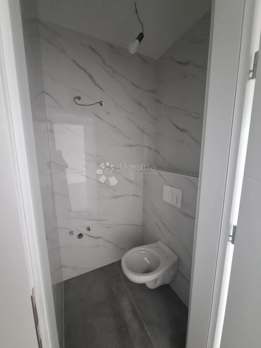 moderna novogradnja u murvici - slika 15