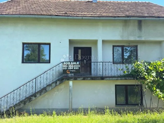 Kuća Grabovac – parcela 3.020 m² - Grabovac, Rakovica