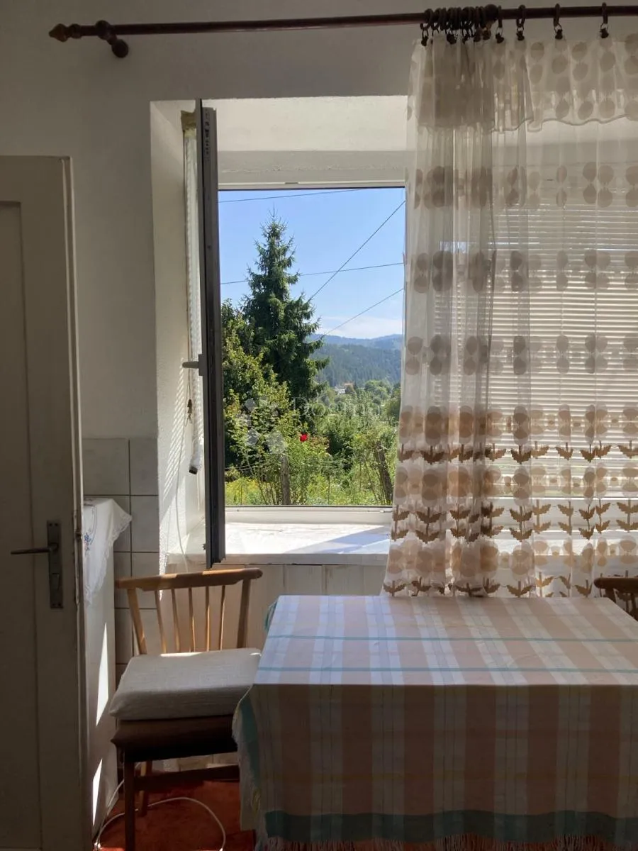 stan s garažom i ljetnom kućicom - slika 6