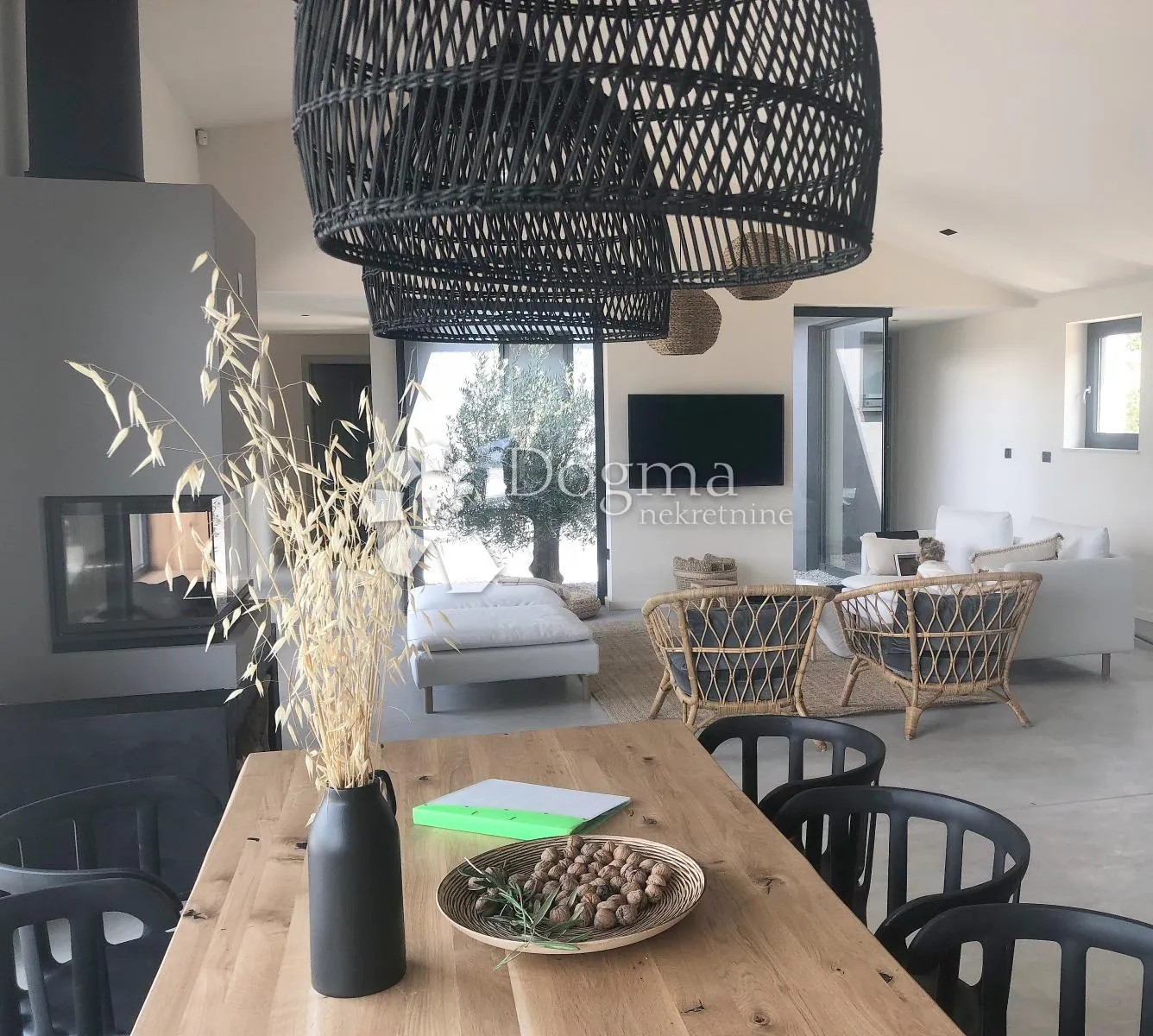 istra sveti lovreč vila na osami sa velikom okućnicom - slika 7