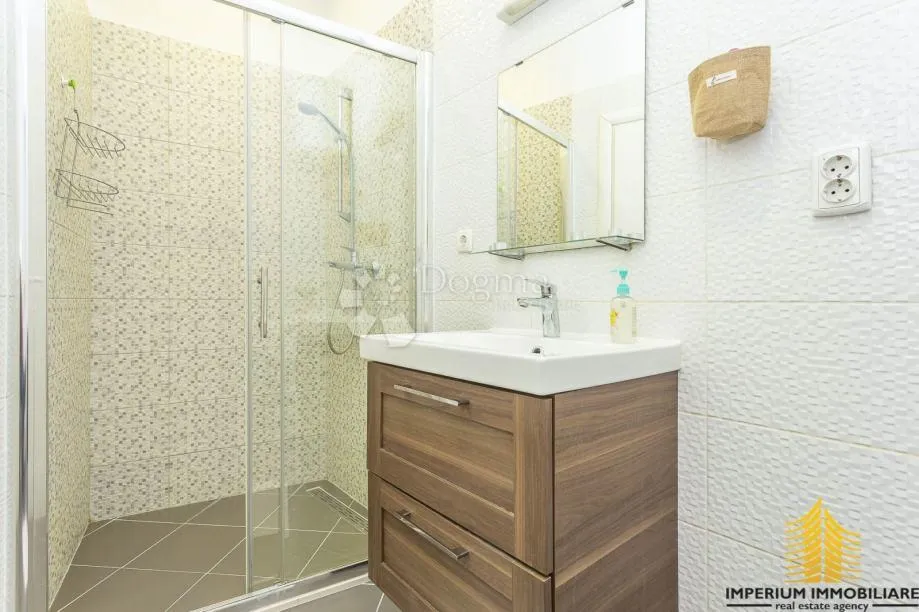 apartman u srcu šibenika - slika 12