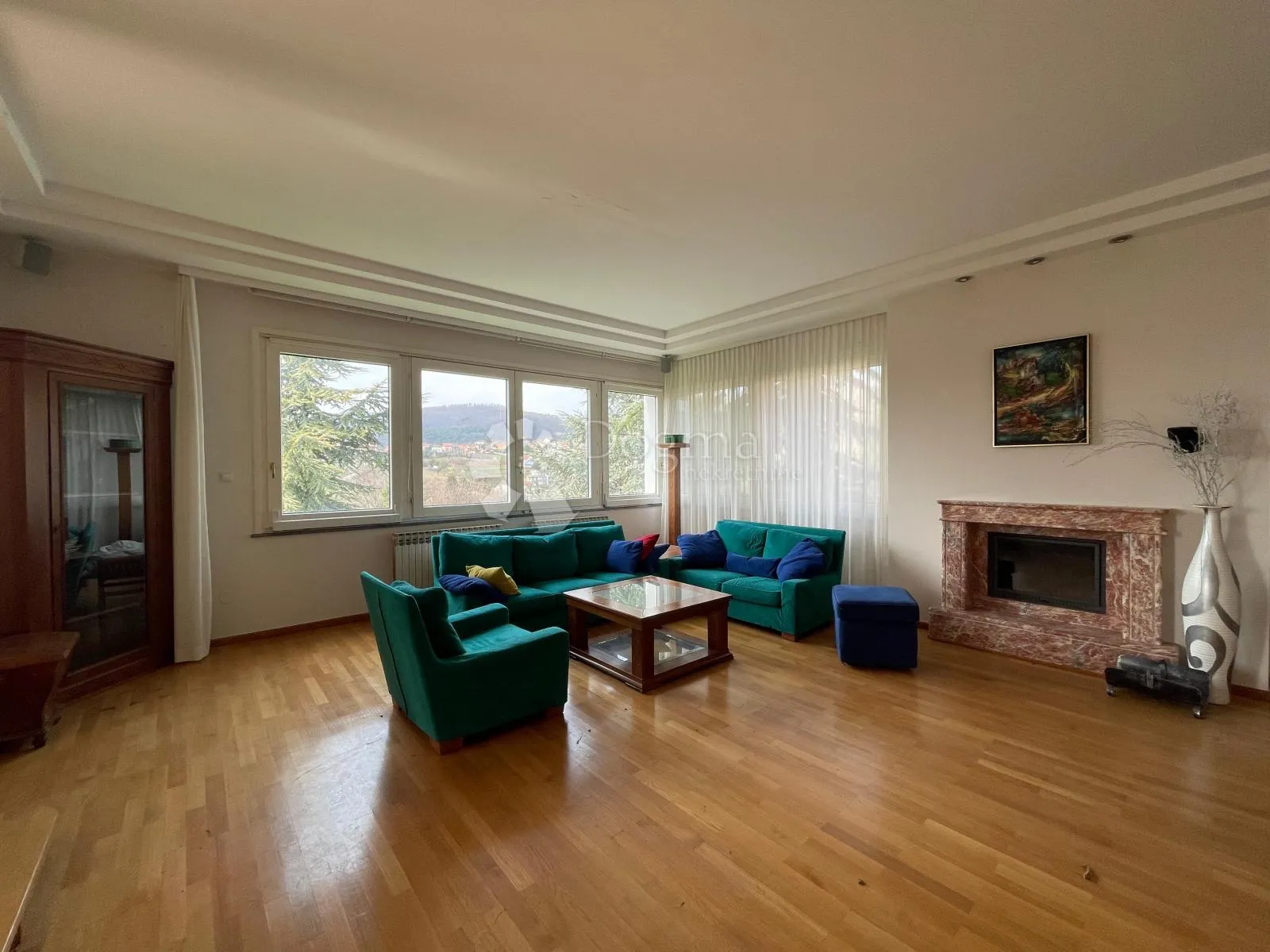 vila šestine - slika 8