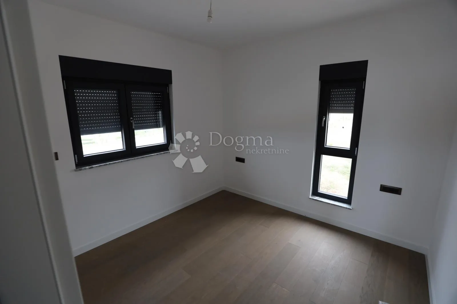 penthouse sa krovnom terasom , garažom, liftom , podno grijanje - slika 6