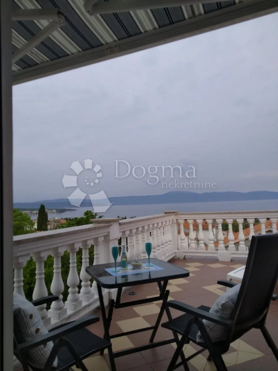 otok krk-kuća s tri stambene jedinice i garažom - slika 3