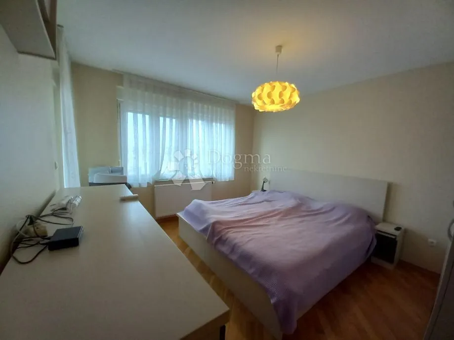 stan vrhunske udobnosti u centru grada – najam! - slika 14