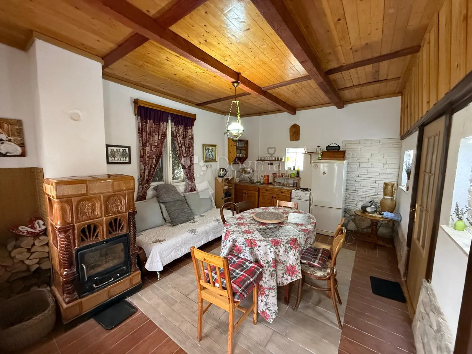 kuća 2 apartmana 2 građ zemljišta poljo 3000m2 - slika 12