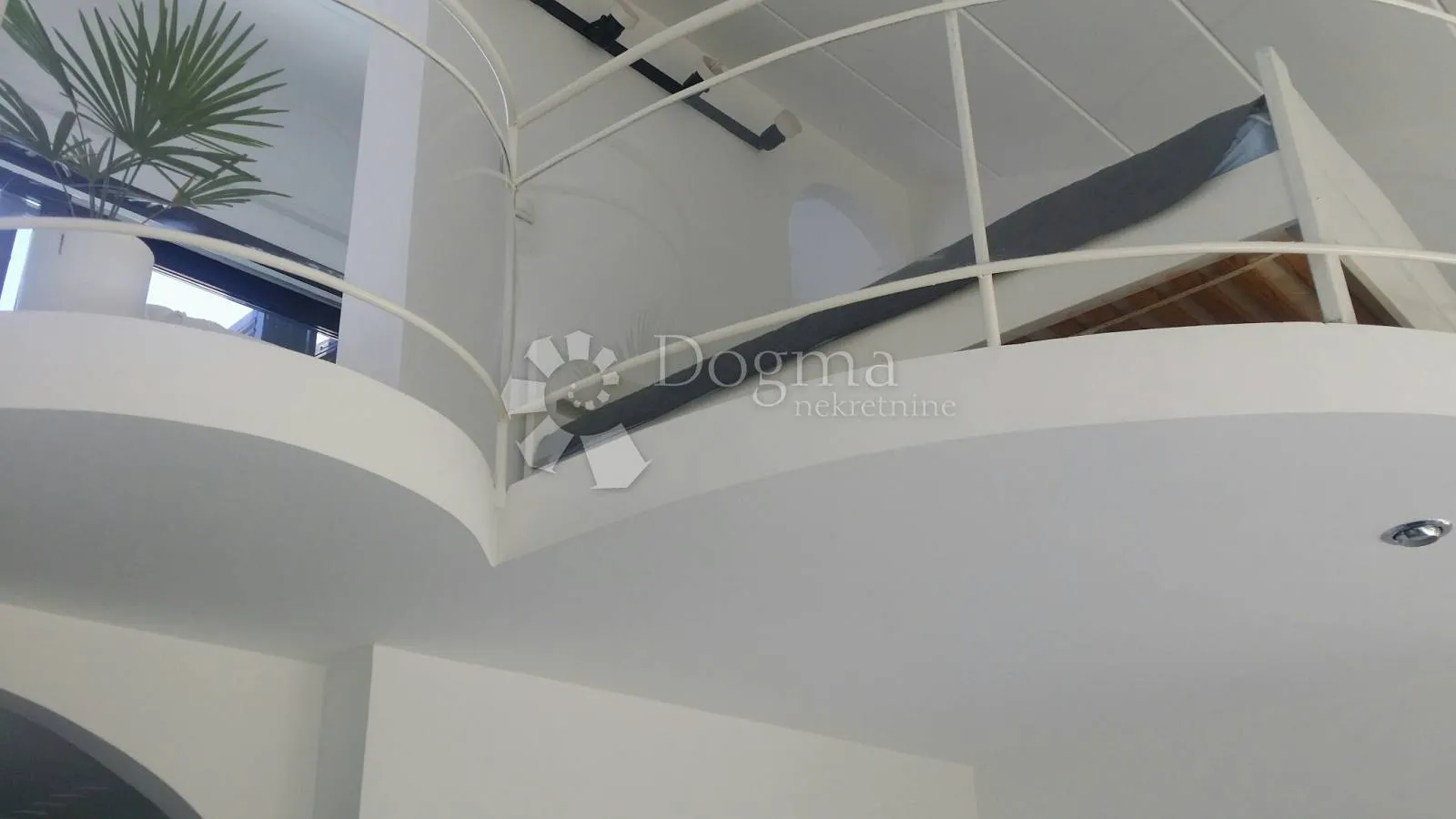 novigrad, dvoetažni apartman 100 m od mora - slika 9