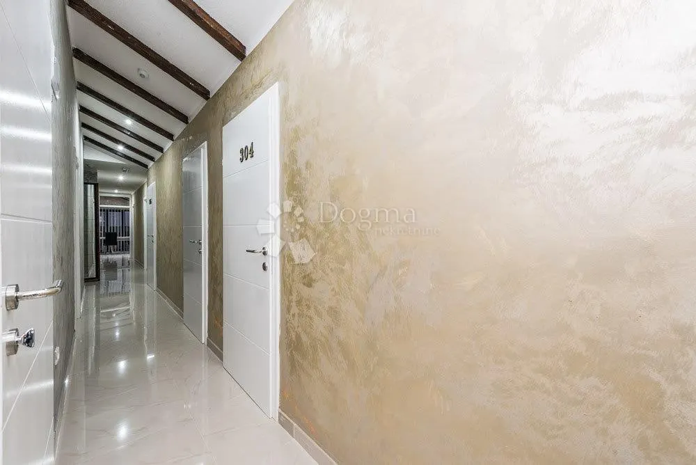 hotel novije gradnje sa 33 sobe u blizini mora - slika 15