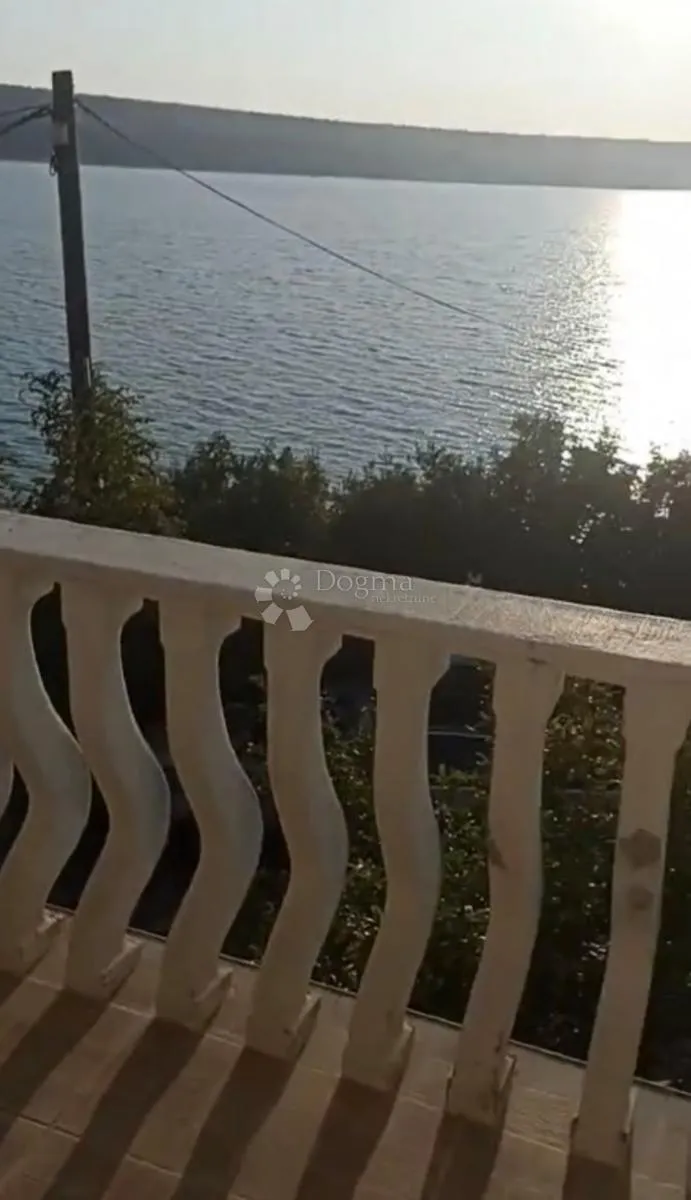 kuća dvojna gornji karin , pogled na more - slika 4