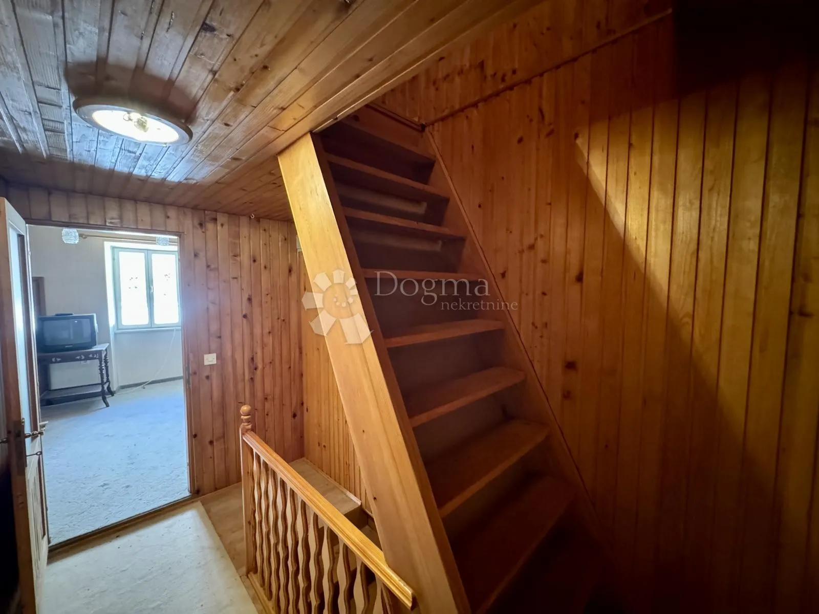 rovinj - kuća sa šest apartmana u srcu starog grada - slika 56