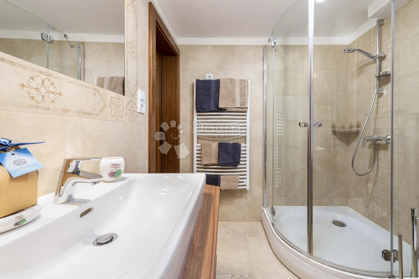 kuća u povijesnoj jezgri, pag - slika 19