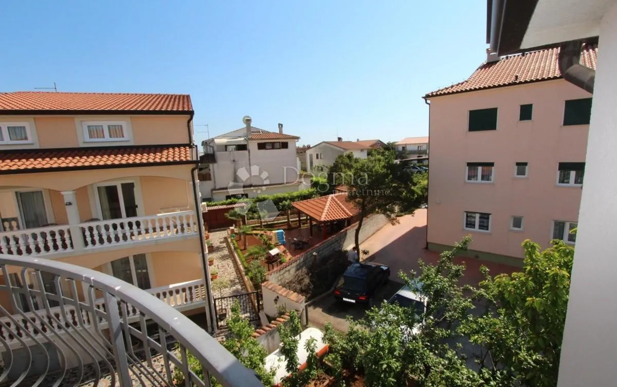 kuća sa apartmanima - slika 25