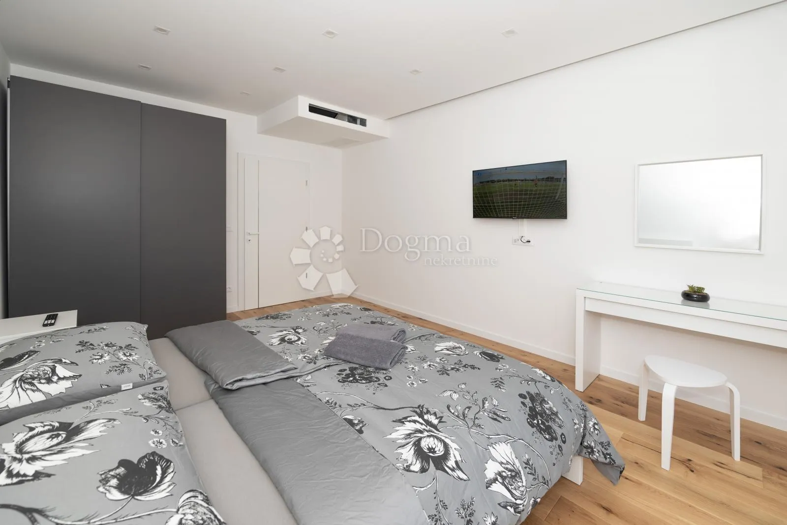 luksuzna vila sa bazenom, trogir - slika 16