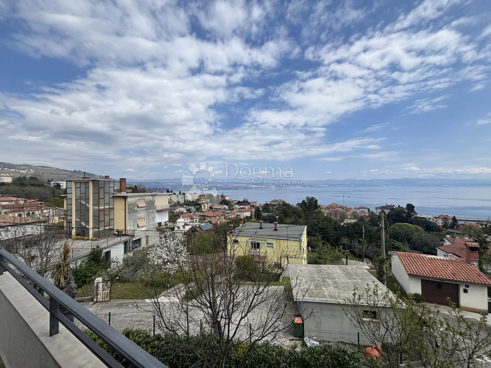 lovran, centar, kuća s apartmanima, 690m2 - slika 14