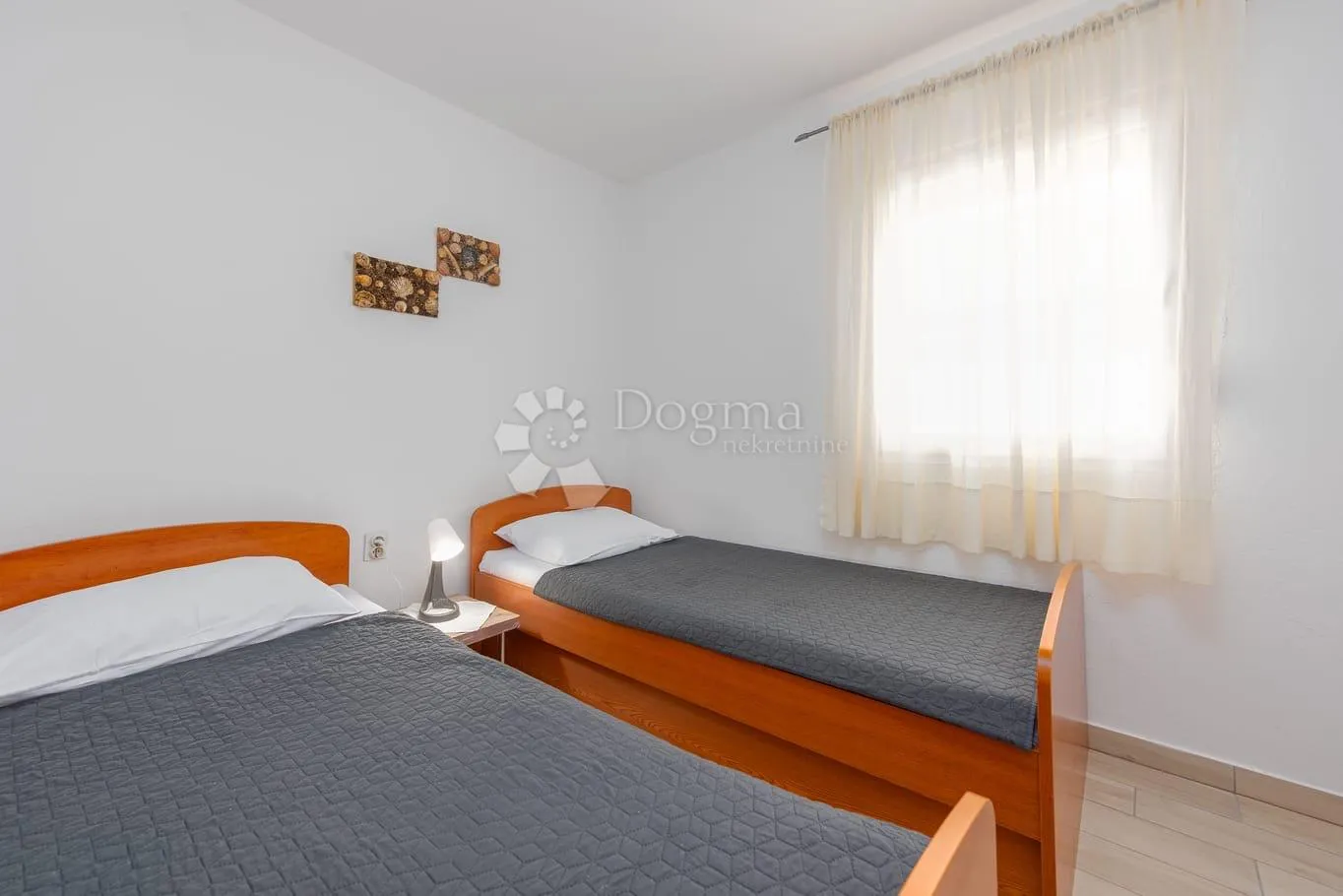 cesarisa , ribarica app 39.53 sa okućnicom - slika 6