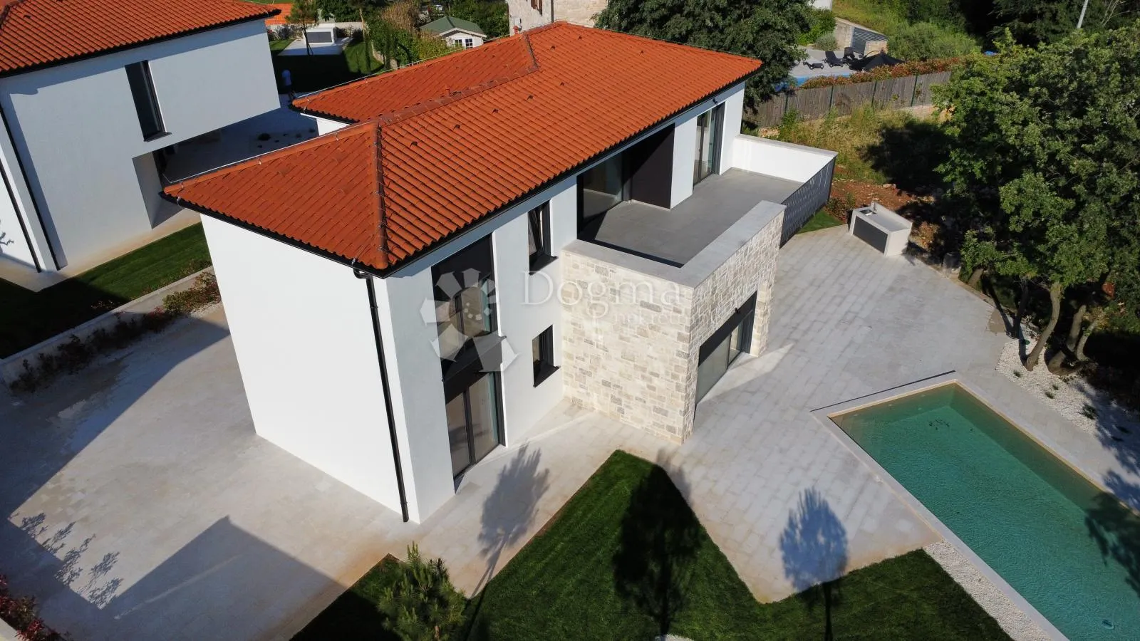luksuzna vila s bazenom u istri – mir, dizajn i vrhunska kvaliteta, 10 km od mora (vrsar) - slika 32