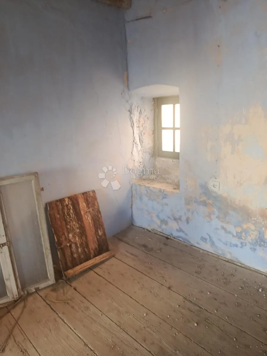 kamena kuća 157m s dvorištem i pogledom na more - slika 5