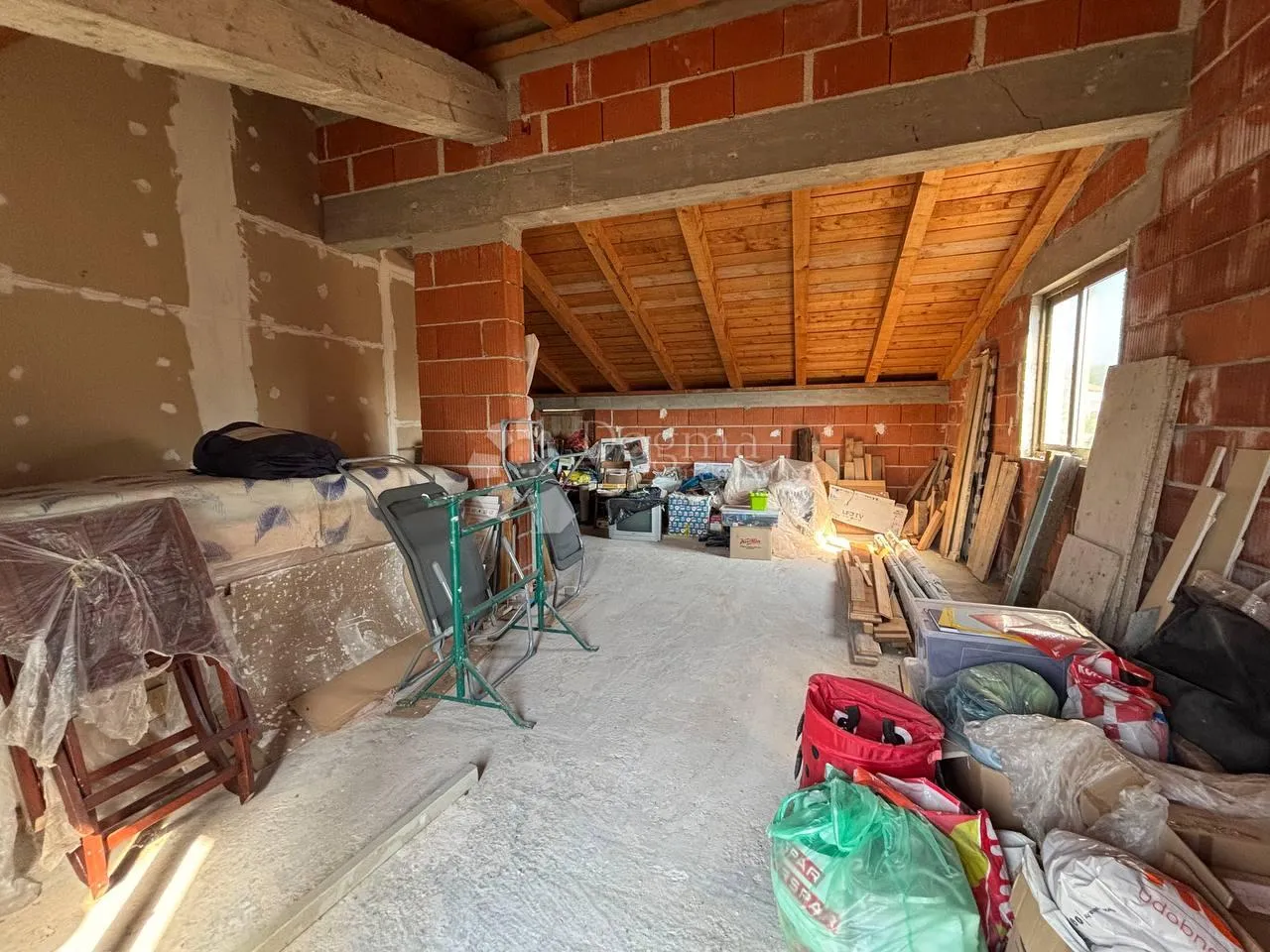 dvije stambene jedinice u roh-bau fazi + 591 m² okućnice – rovinjsko selo - slika 12