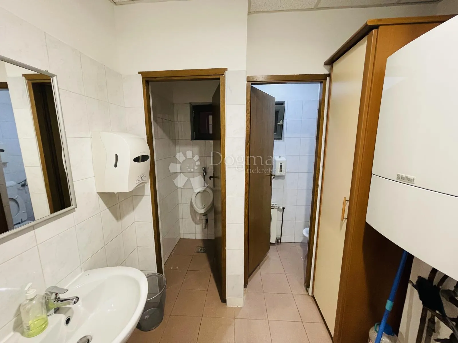 poslovni prostor 115m2 - trnje, najam - slika 5
