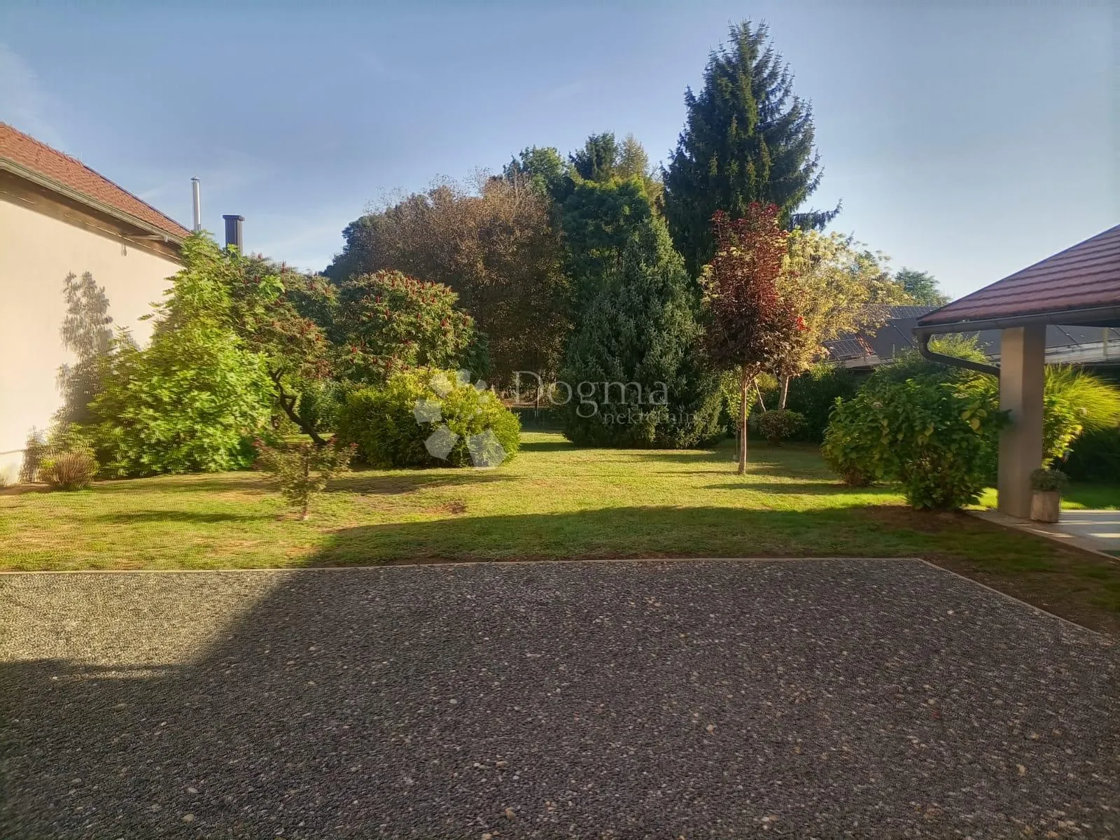 prostrana kuća u zbelavi – 339 m² na okućnici od 3604 m² - slika 18