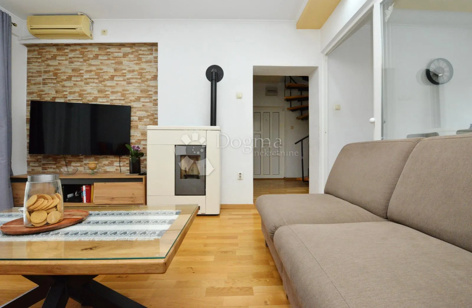 kolovare - izvrsna lokacija! 50m od mora, dvoetažni stan 93m2 - slika 4