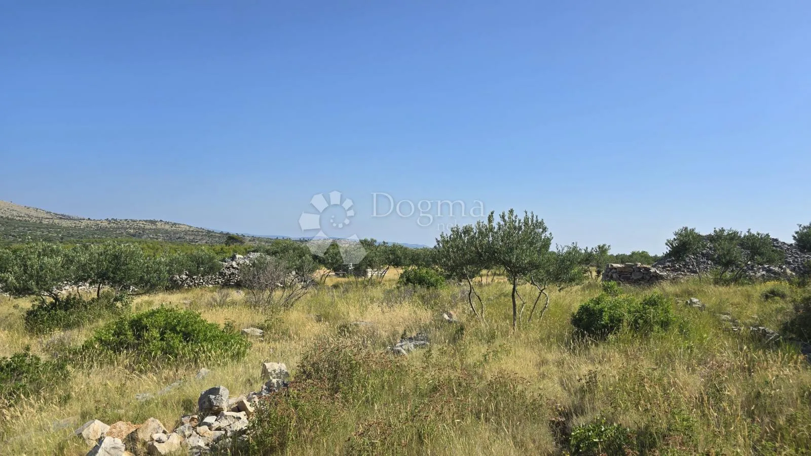 poljoprivredno zemljište s pogledom na more - slika 18