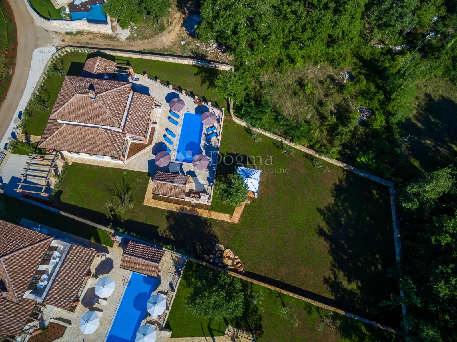 višnjan - kamena vila sa prostranom okućnicom - slika 44