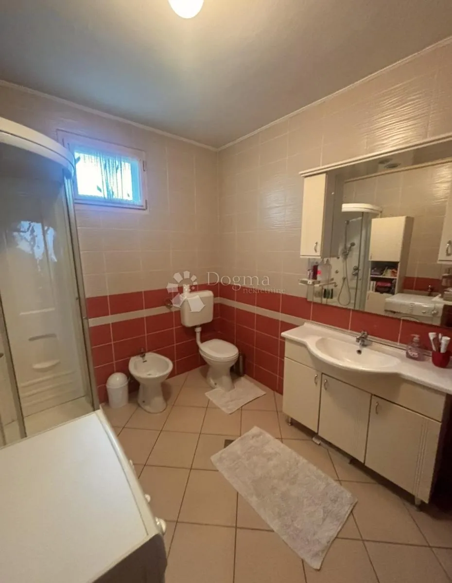 našice - kuća uz glavnu cestu sa okućnicom! 279m2 - slika 6