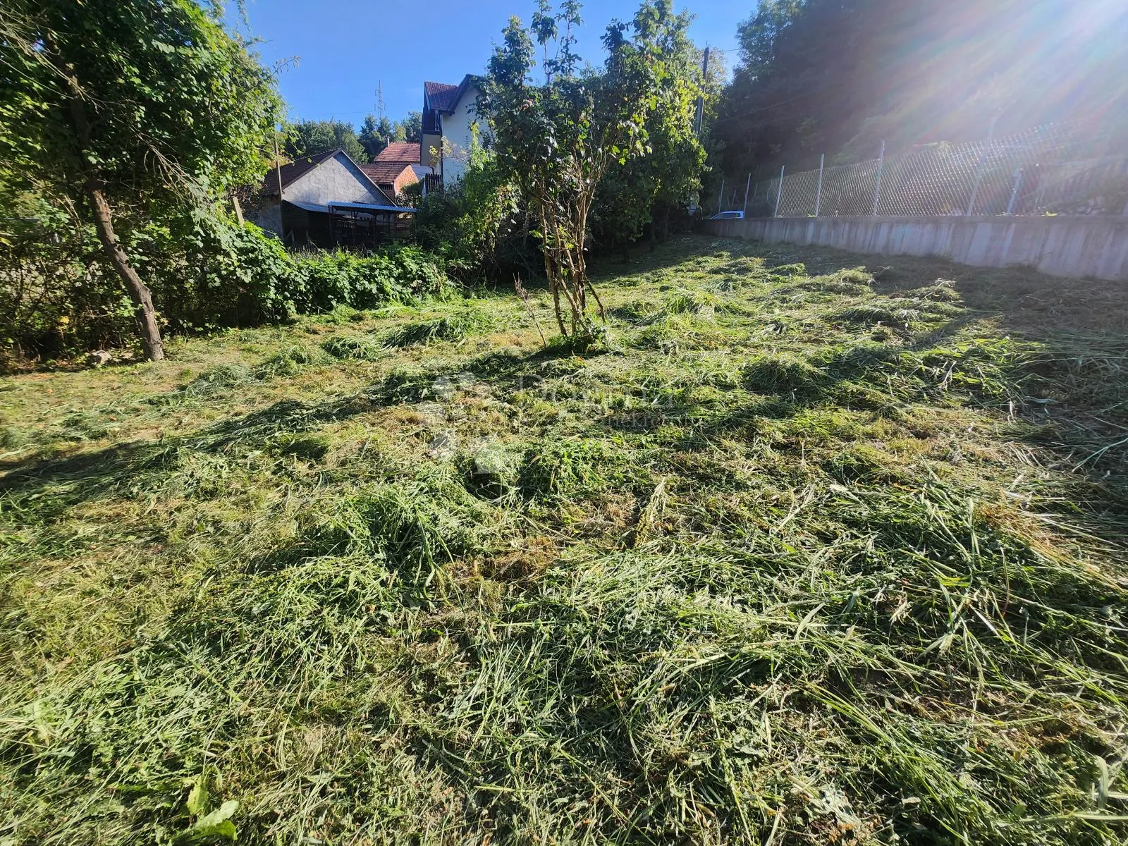drvena hrastova kuća 120m² za renovaciju sa dvorištem - slika 5