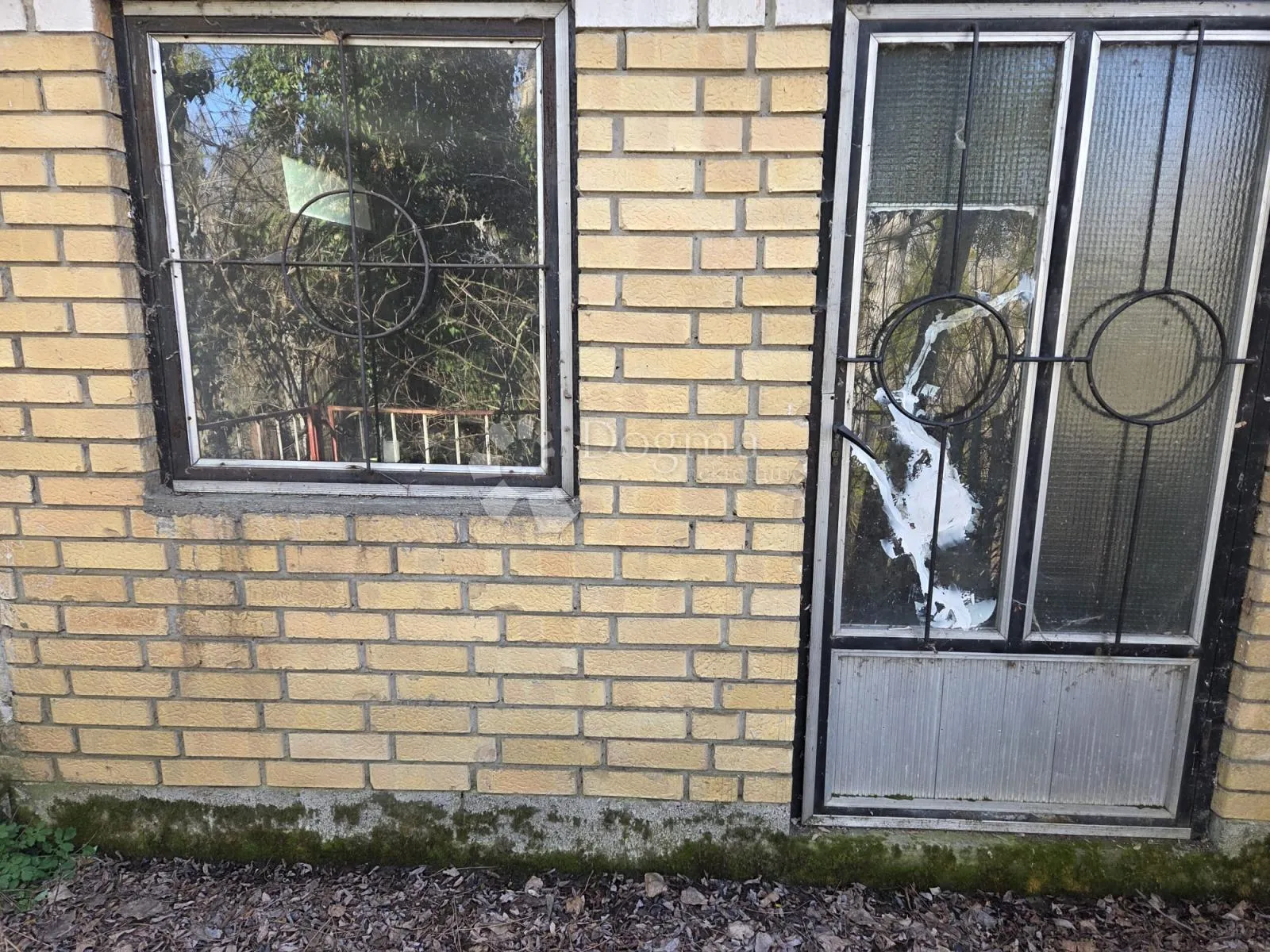vikendica mišino brdo – ograđen posjed i šuma - slika 8