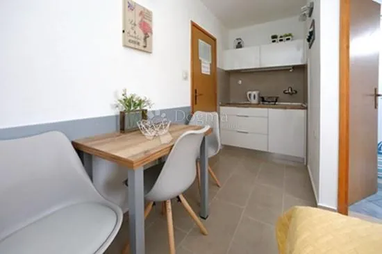bibinje - apartmanska kuća prvi red do mora - slika 33