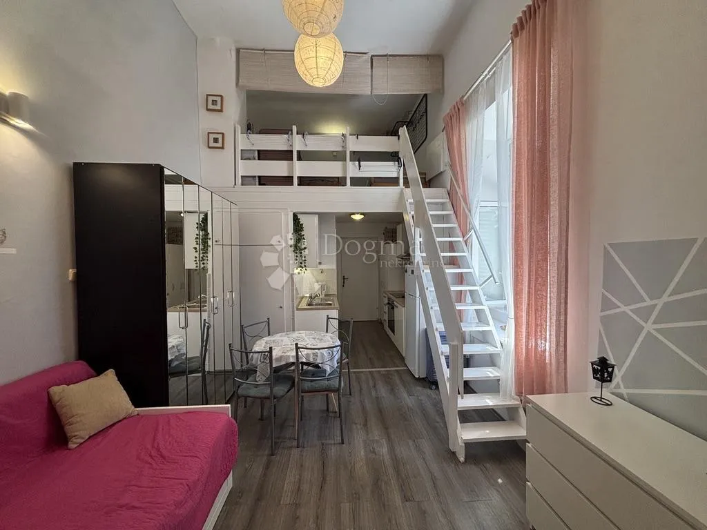 stan 28m² s galerijom - lovran - slika 2