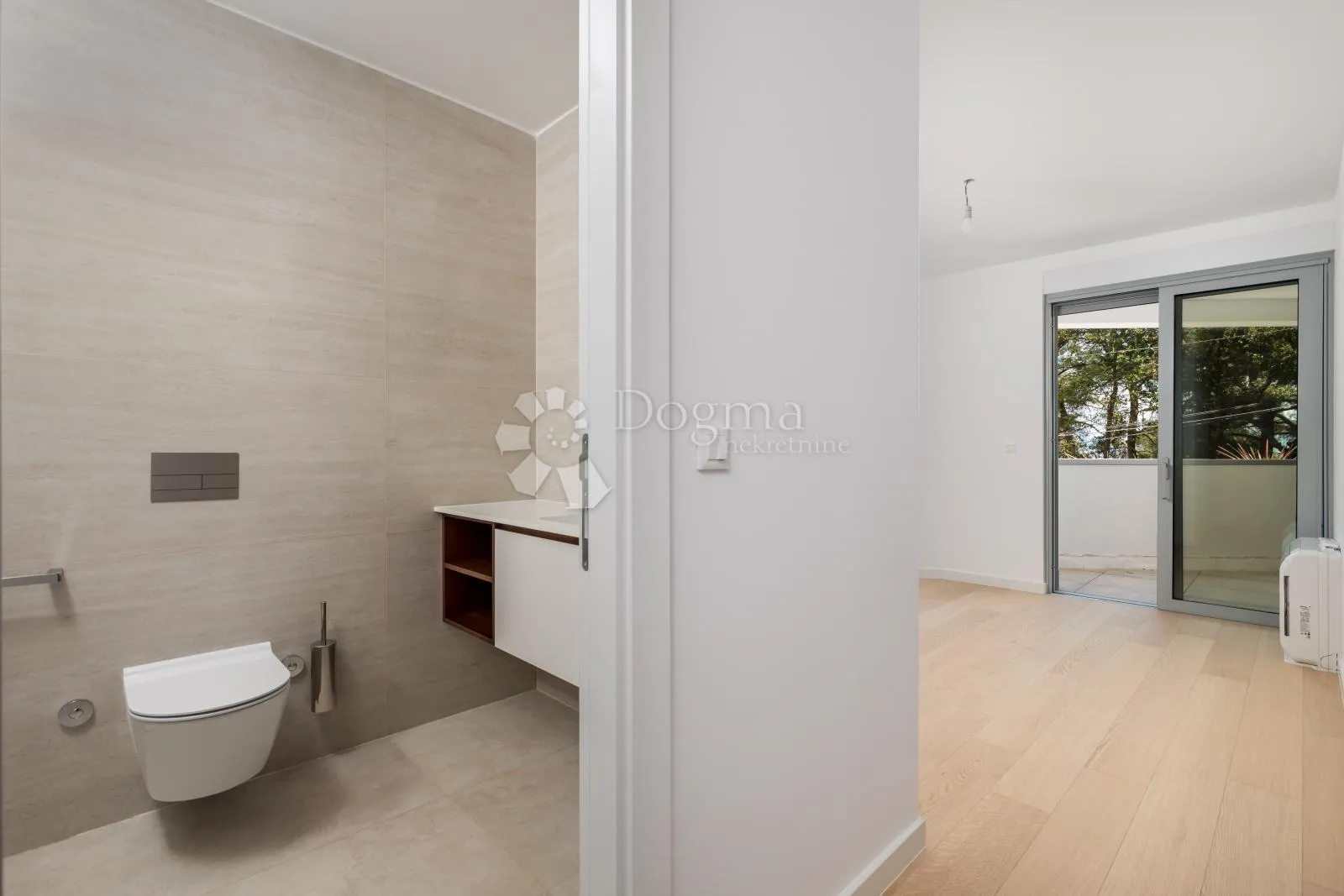 opatija centar stan 93,86 m2 - slika 11