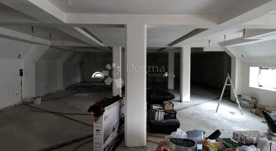 prestižna lokacija u samom centru siska - 280m² - slika 3