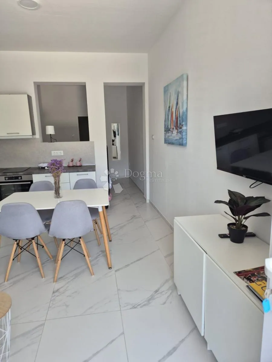stanovi: nemira, omiš, 3x60 m2 - slika 9