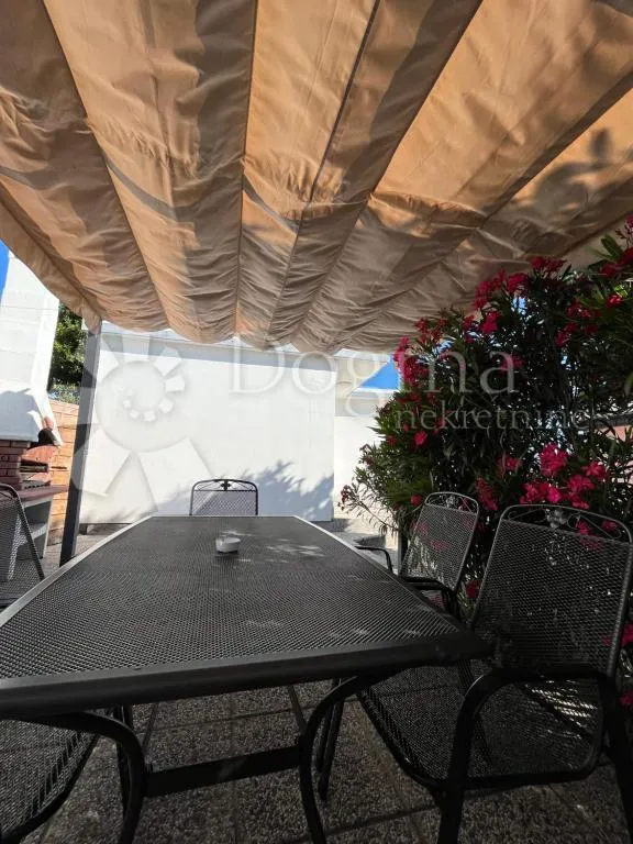 prilika!! 2 kuće u blizini centra crikvenice - slika 18