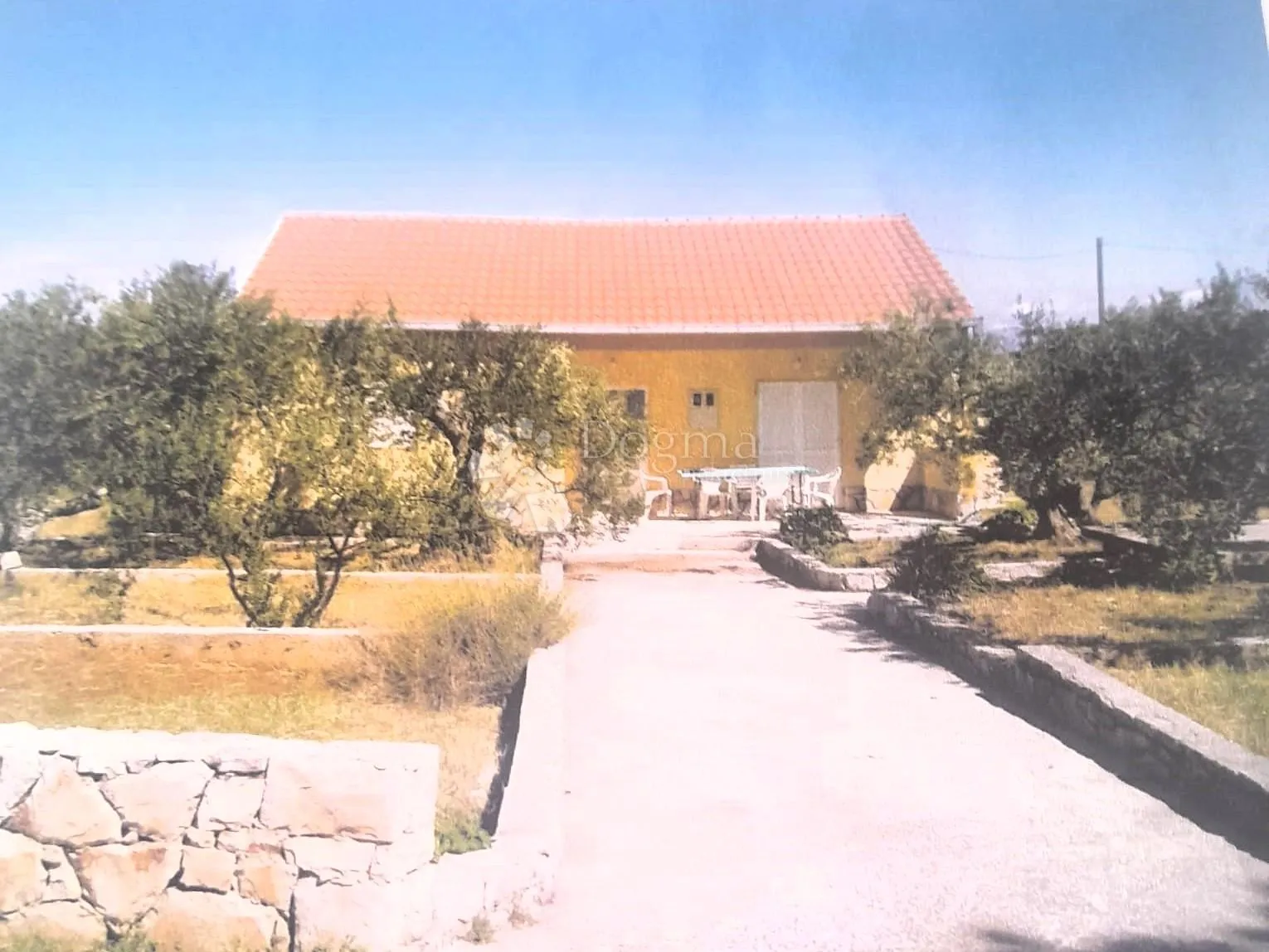 kuća hvar- zastražišće 110m2 + 500m2 okučnice - slika 2