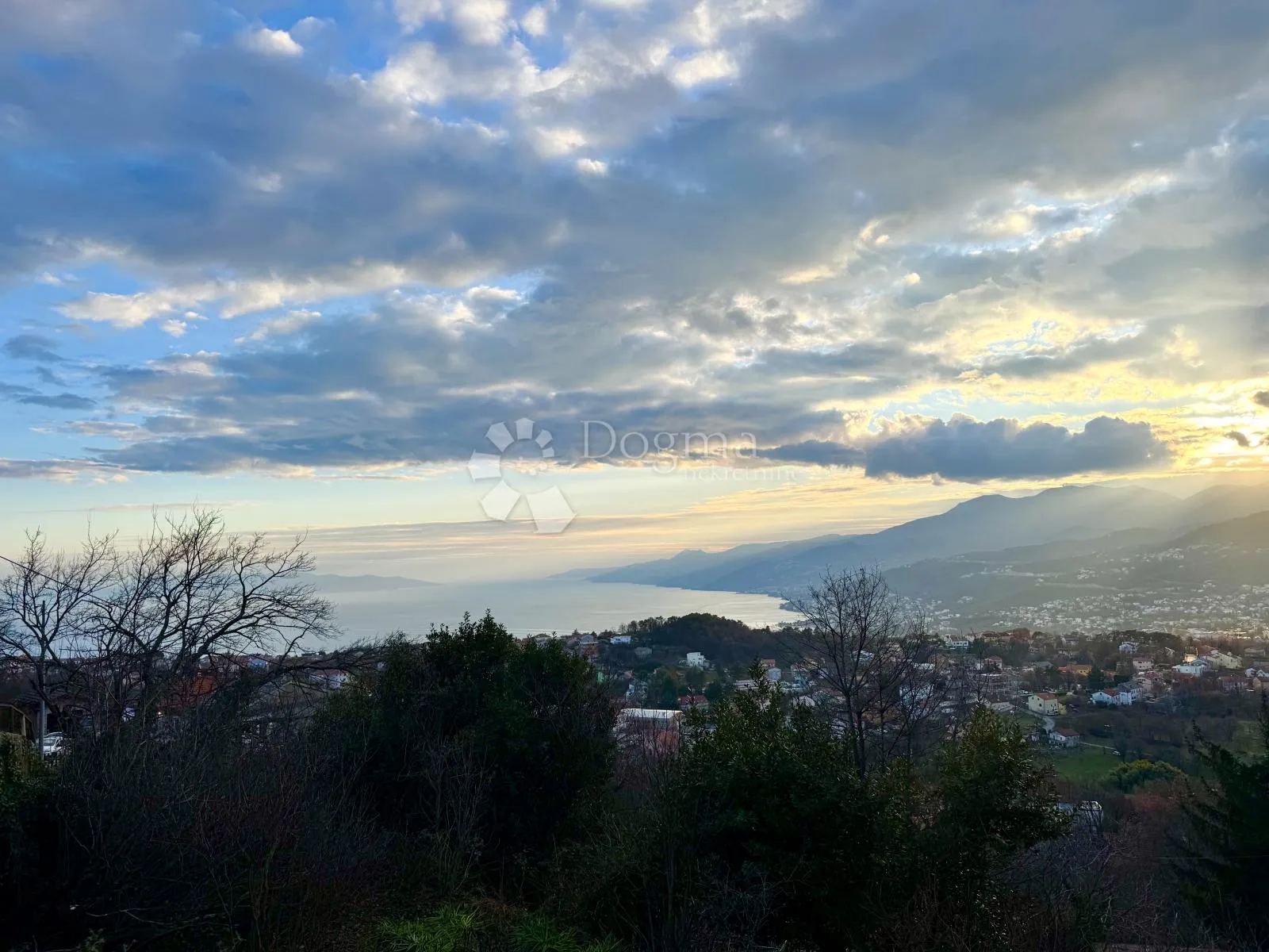 Rijetkost! Pogled Na Kvarner S Vrha Kastva! - Kastav