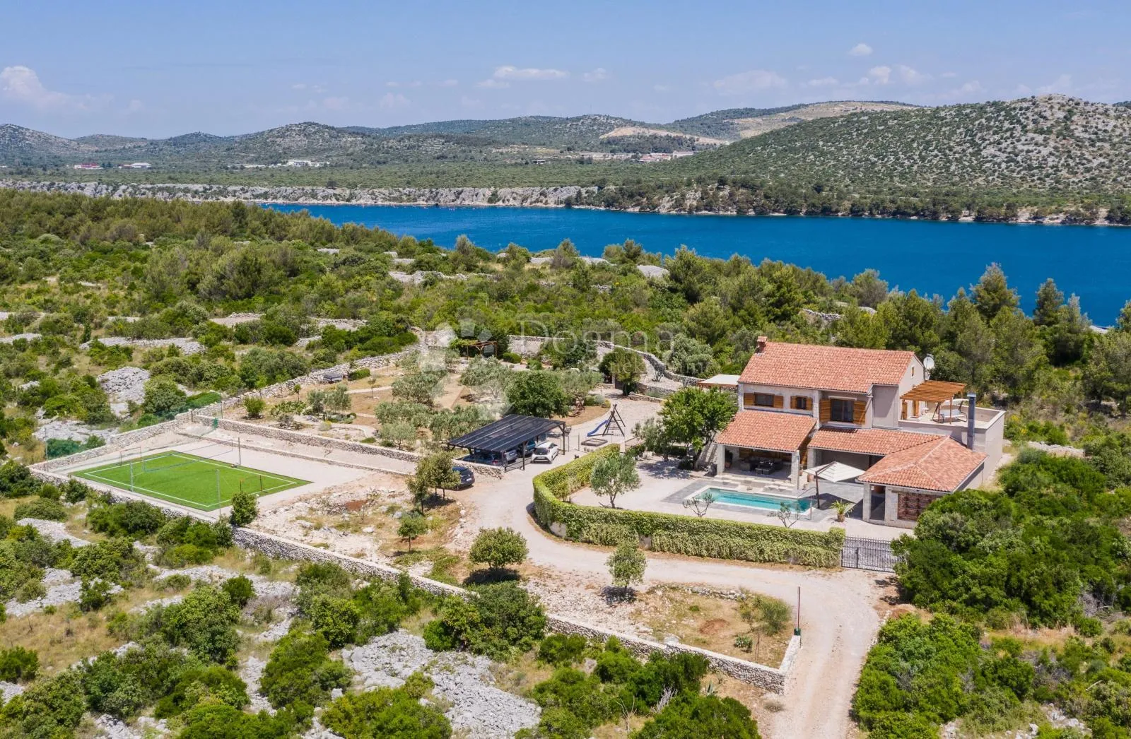 mediteranski raj u okolici šibenika - luksuzna vila na osami - slika 13