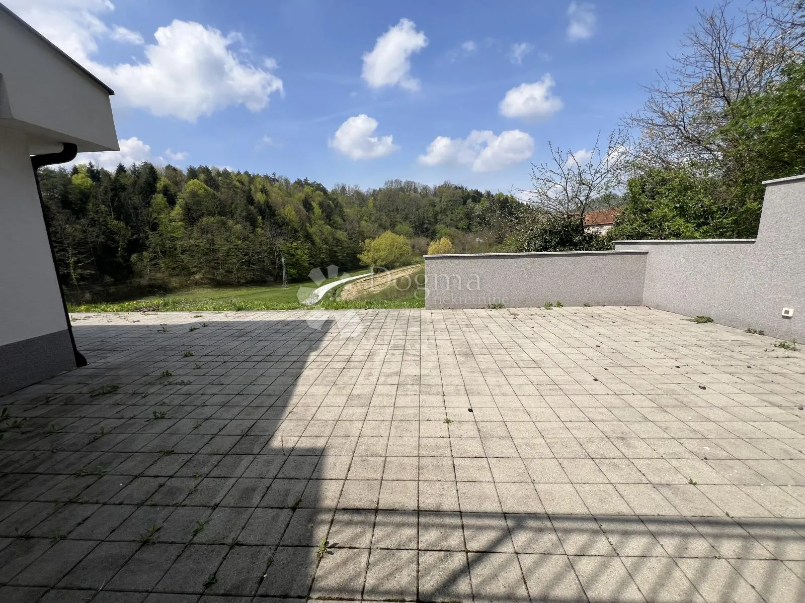 kuća s jacuzzijem i velikom terasom - idealna za odmor ili najam - slika 10